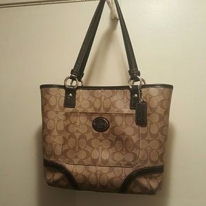 Authentic Coach Handbag ON SALE FIRM